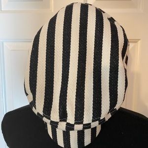 Black/Cream Conductor Hat